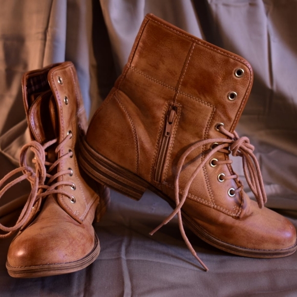 Rampage Womens Lace Up Ankle Boots Tan 